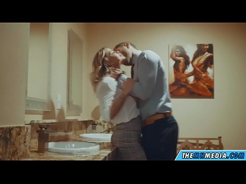 ❤️ Wenn eine vollbusige Blondine dich in einer öffentlichen Toilette verführt ️❌ Just porn bei de.com-porn-mz.ru ﹏